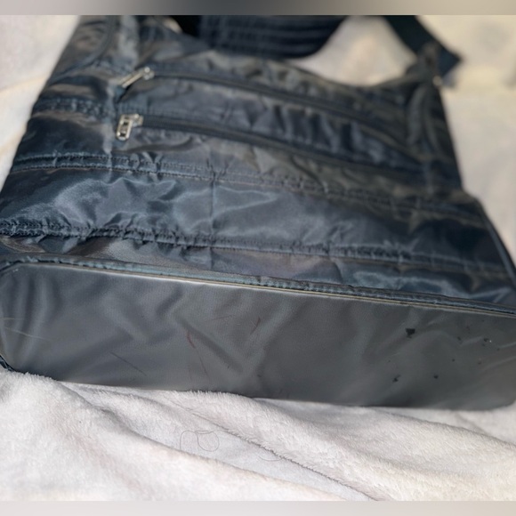 LUG GRAY CROSSBODY/MESSENGER BAG W BOTTLE HOLDER KEY FOB LOTS OF POCKETS - Picture 14 of 14